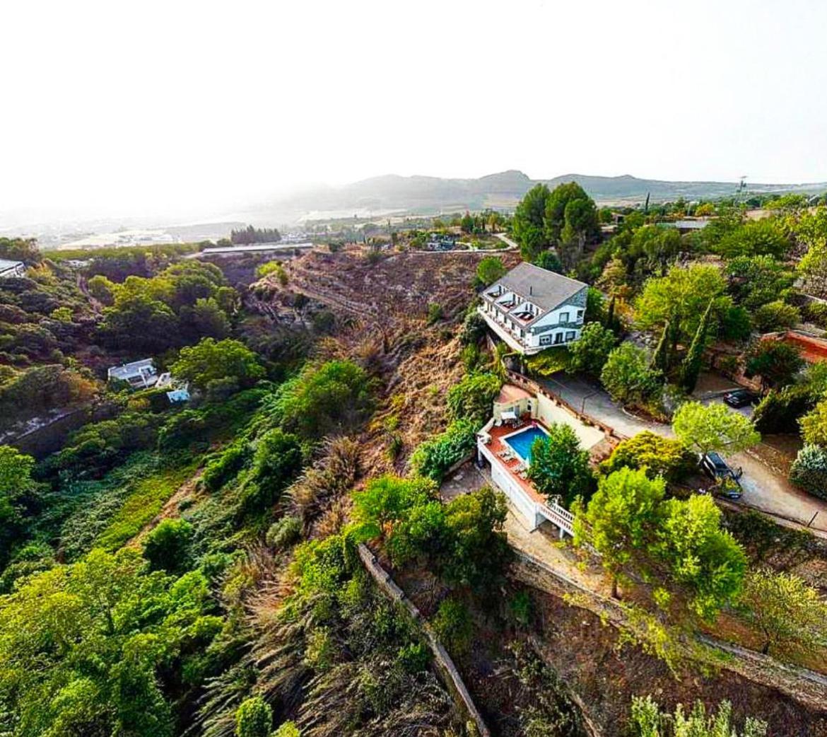 Villa Ignacia B&B - Naturaleza Entre Ronda Y Setenil 아리아테 외부 사진